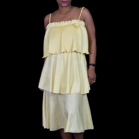 Vintage Tiered Midi Dress Yellow Ruffle Plisse Lemon 70s Pastel Homemade Large - Picture 14 of 14